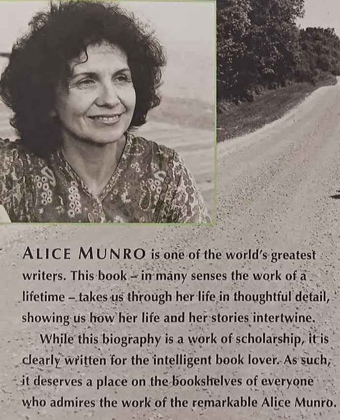 ALICE MUNRO WRITING HER LIVES - Robert Thacker