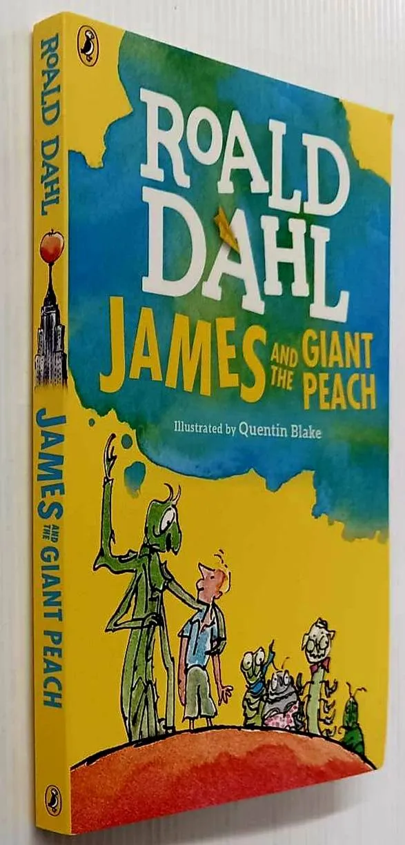 JAMES AND THE GIANT PEACH - Roald Dahl