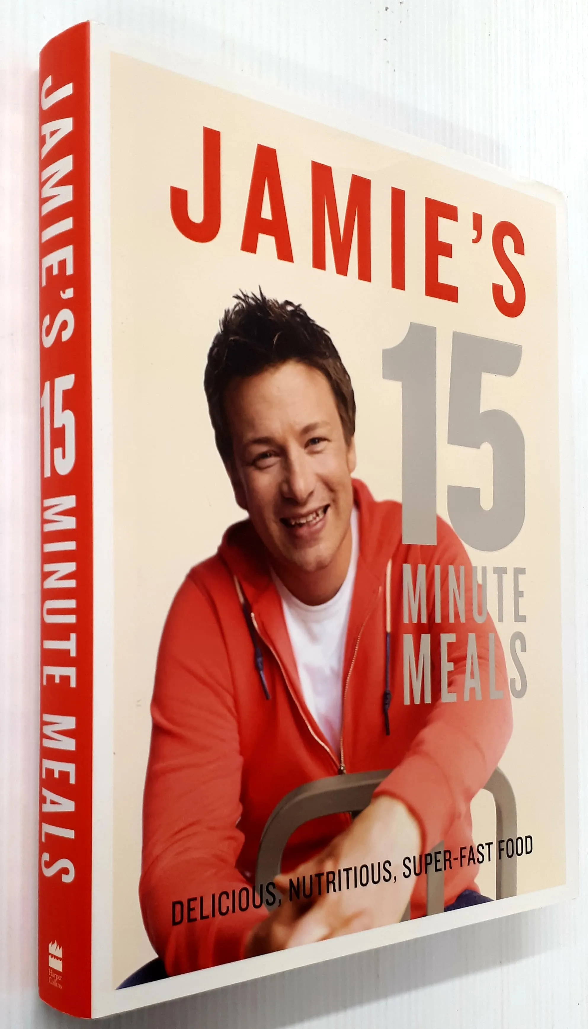 JAMIE'S 15 MINUTE MEALS - Jamie Oliver