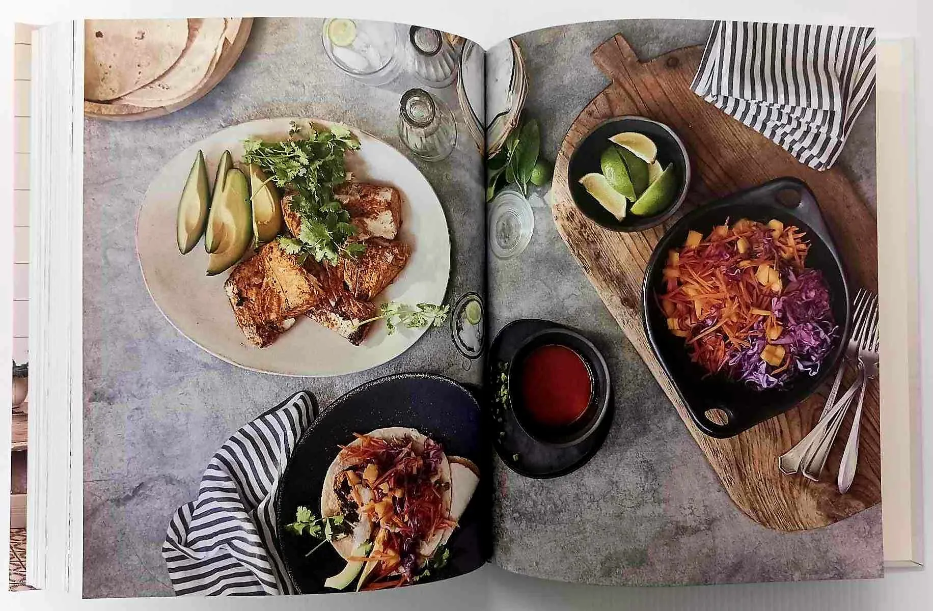 MAGNOLIA TABLE, VOLUME 1 - Joanna Gaines