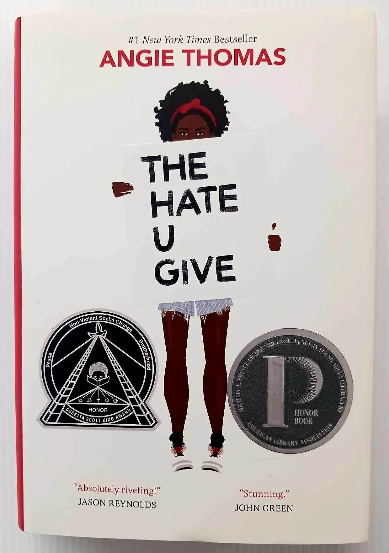 THE HATE U GIVE - Angie Thomas