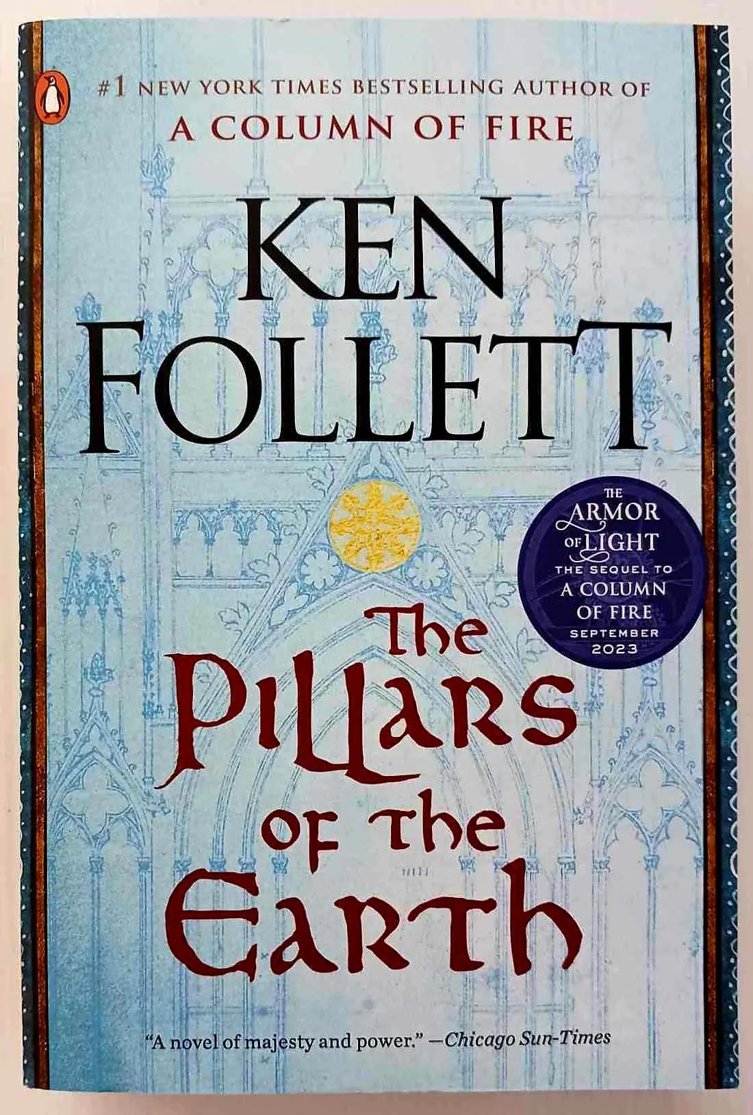 THE PILLARS OF THE EARTH - Ken Follett